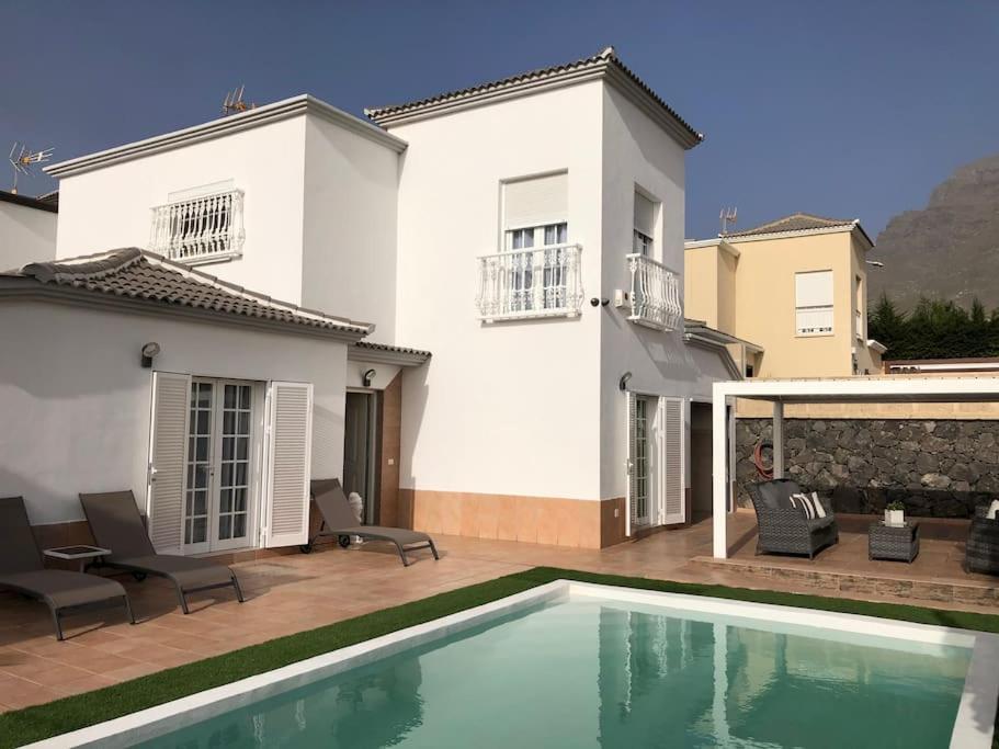 Vanesa Heated Pool Ocean Views Private Apartment Costa Adeje (Tenerife)